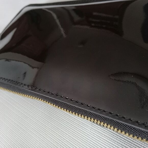 Luana Italy Giorgio Small Burgundy Red Vinyl Cheetah Pattern Phone Case Wristlet - Picture 4 of 12